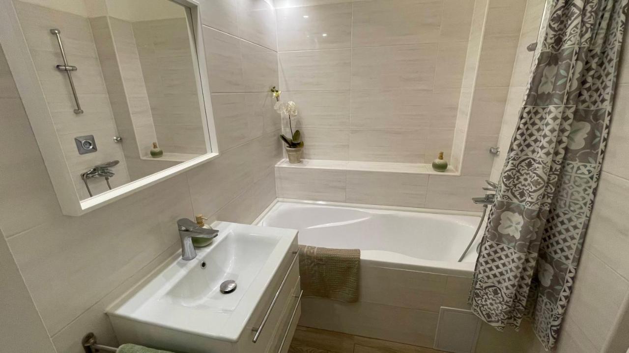 Buda Garden Apartment Budapest Eksteriør billede